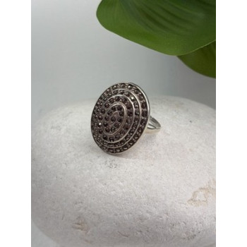 Beautiful Vintage 925 Sterling Silver Marcasite Ring Size 6