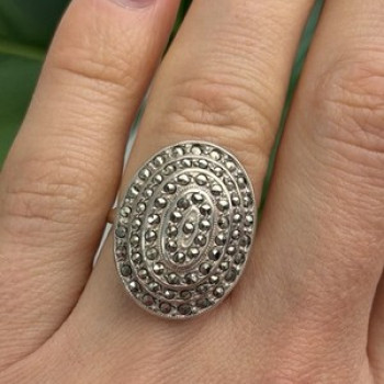 Beautiful Vintage 925 Sterling Silver Marcasite Ring Size 6