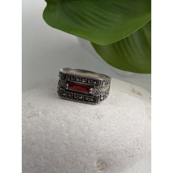 Men's  925 Sterling Silver Garnet & Marcasite Ring Size 10