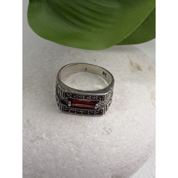 Men's  925 Sterling Silver Garnet & Marcasite Ring Size 10