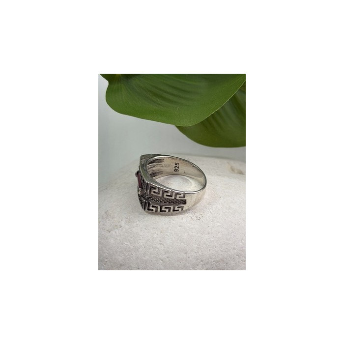 Men's  925 Sterling Silver Garnet & Marcasite Ring Size 10