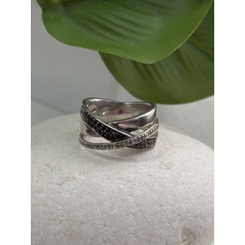925 Sterling Silver Black & White Spinel Ring Size 6