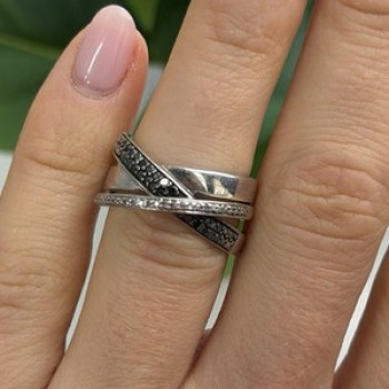925 Sterling Silver Black & White Spinel Ring Size 6