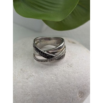 925 Sterling Silver Black & White Spinel Ring Size 6