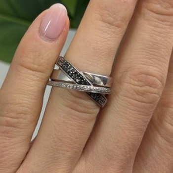925 Sterling Silver Black & White Spinel Ring Size 6