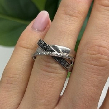 925 Sterling Silver Black & White Spinel Ring Size 6