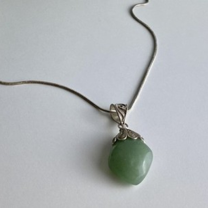 Vintage 925 Sterling Silver Green Jade 
