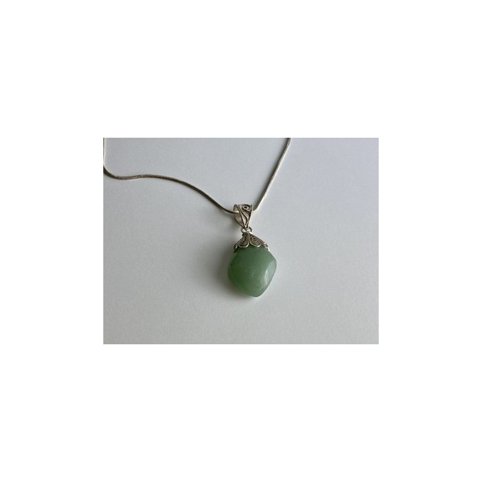 Vintage 925 Sterling Silver Green Jade 
