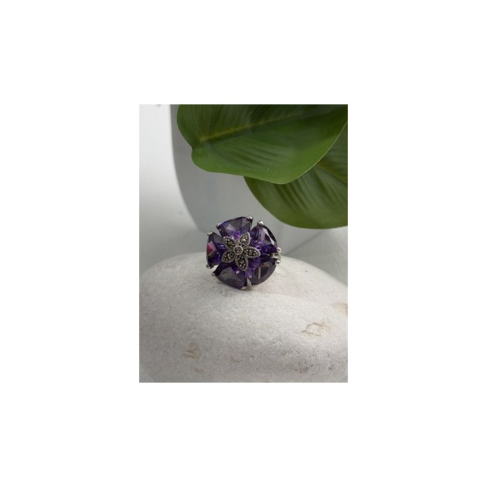 925 Sterling Silver Amethyst & Marcasite Flower Ring Size 7.5