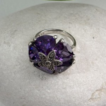 925 Sterling Silver Amethyst & Marcasite Flower Ring Size 7.5