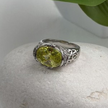 Shiny 925 Sterling Silver Cz Ring Size 7