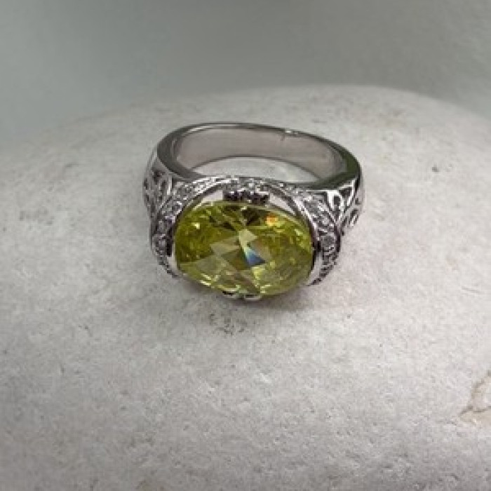 Shiny 925 Sterling Silver Cz Ring Size 7