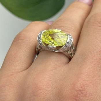 Shiny 925 Sterling Silver Cz Ring Size 7