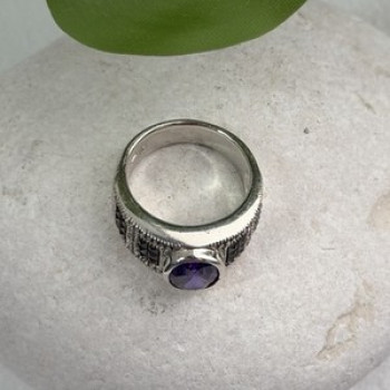 925 Sterling Silver Amethyst & Marcasite Ring Size 6.5