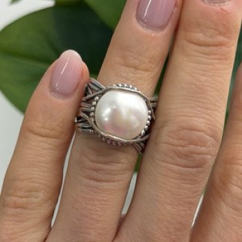 Vintage 925 Sterling Silver Pearl Ring Size 4