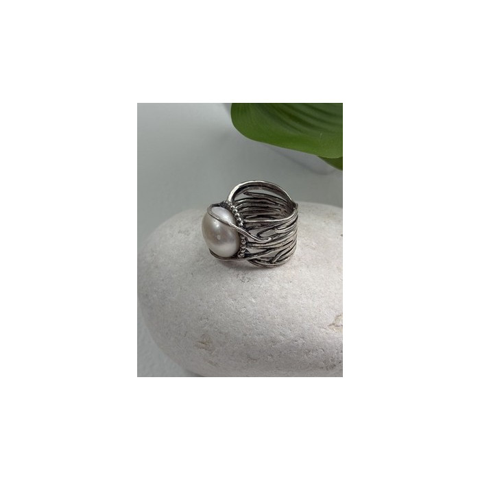 Vintage 925 Sterling Silver Pearl Ring Size 4