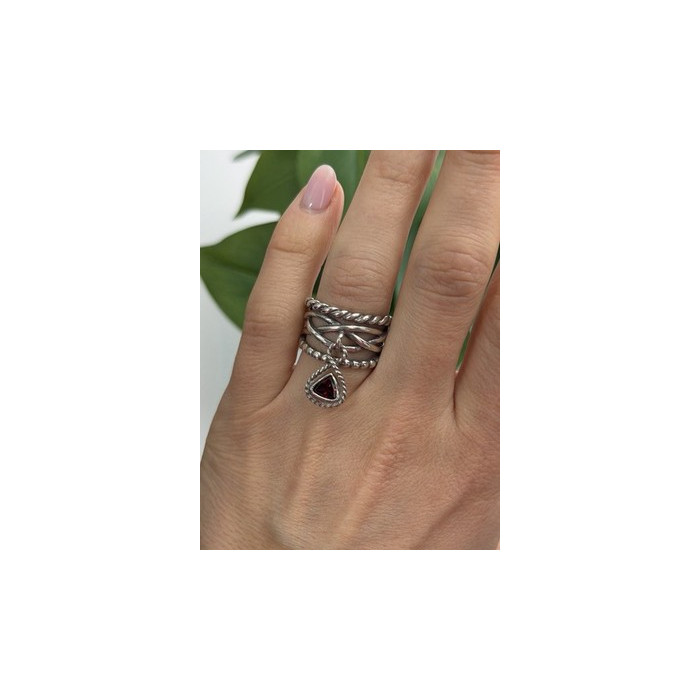 Israel 925 Sterling Silver Garnet Ring Size 7.5