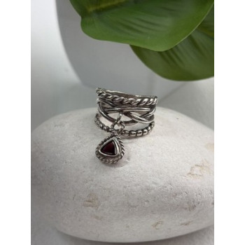 Israel 925 Sterling Silver Garnet Ring Size 7.5