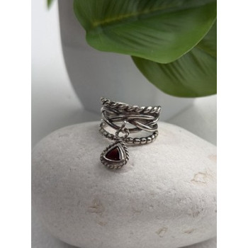 Israel 925 Sterling Silver Garnet Ring Size 7.5