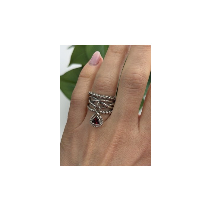 Israel 925 Sterling Silver Garnet Ring Size 7.5