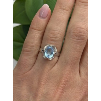 925 Sterling Silver Blue Topaz Ring Size 7.5