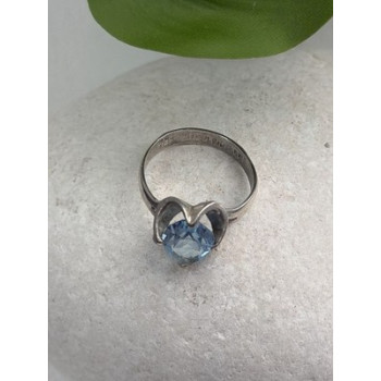 925 Sterling Silver Blue Topaz Ring Size 7.5