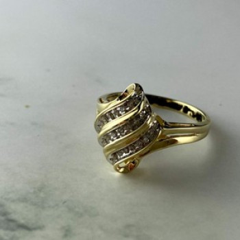 10K Yellow Gold Diamonds Ring Size 11.125
