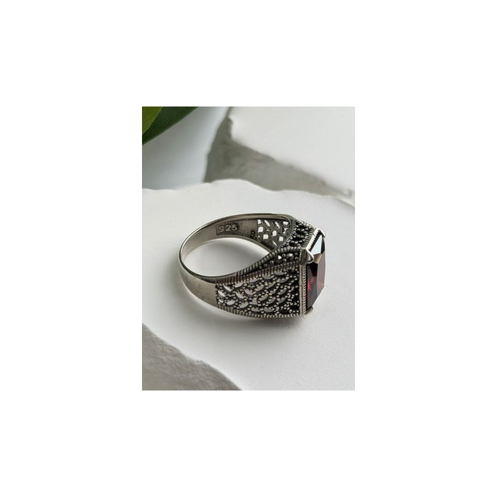 Men's 925 Sterling Silver Garnet Ring Size 12