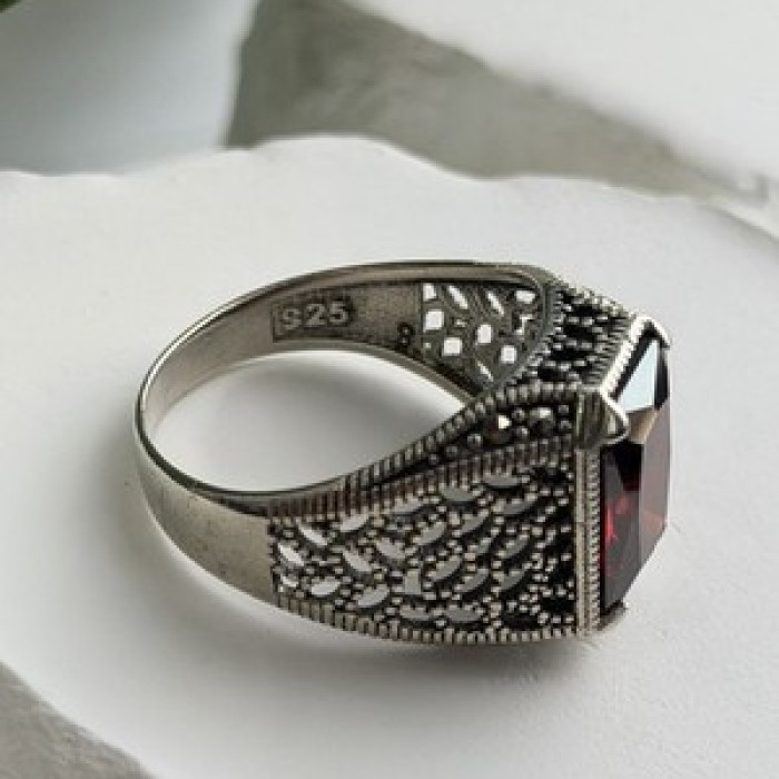 Men's 925 Sterling Silver Garnet Ring Size 12