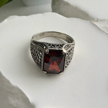 Men's 925 Sterling Silver Garnet Ring Size 12