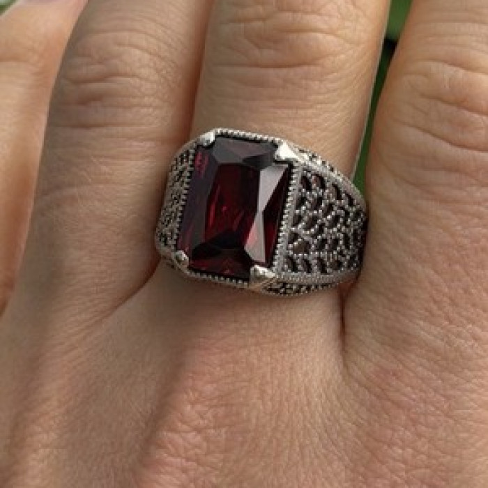 Men's 925 Sterling Silver Garnet Ring Size 12