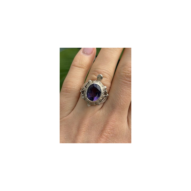 925 Sterling Silver Turtle Amethyst & Marcasite Ring Size 6