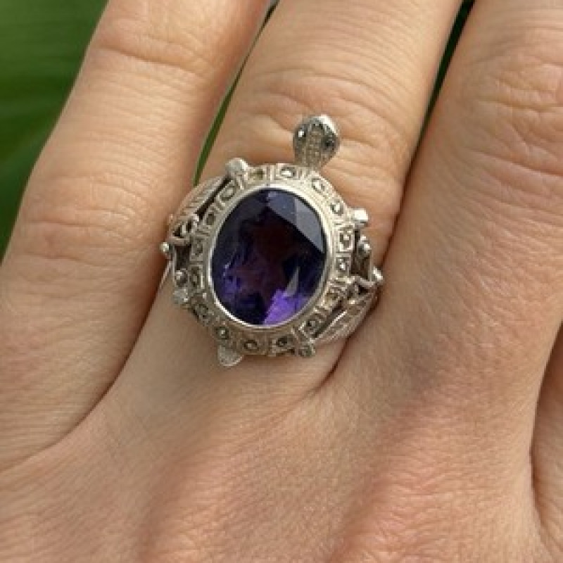 925 Sterling Silver Turtle Amethyst & Marcasite Ring Size 6