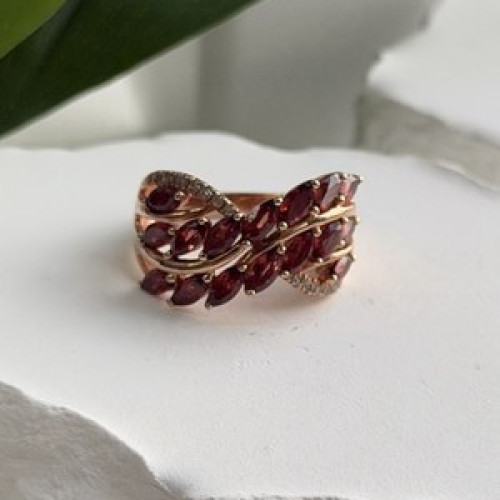 925 Sterling Silver Rose Gold Plated Garnet & Beryl Ring Size 7