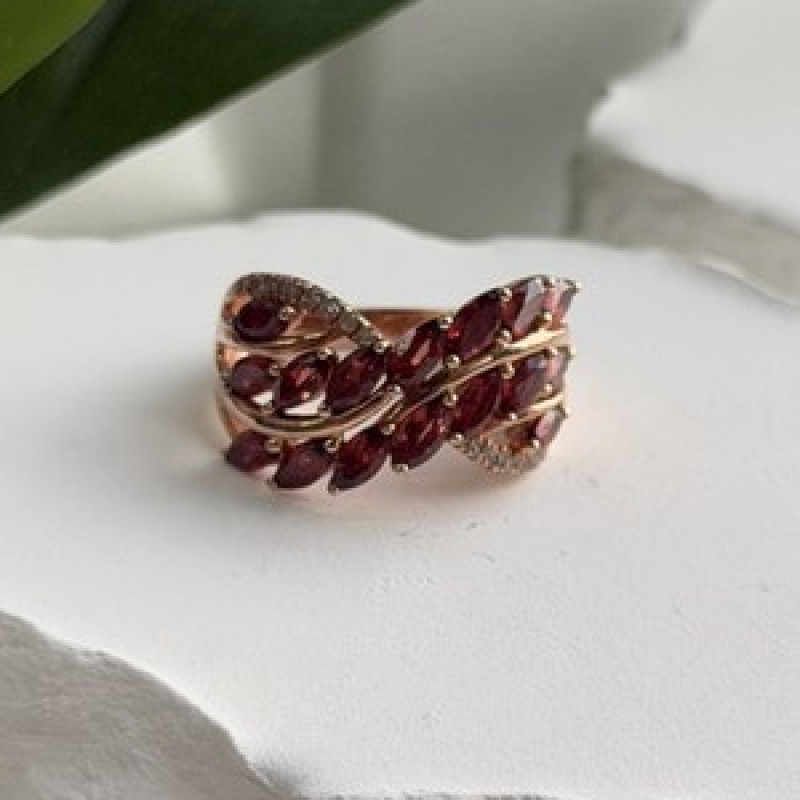 925 Sterling Silver Rose Gold Plated Garnet & Beryl Ring Size 7