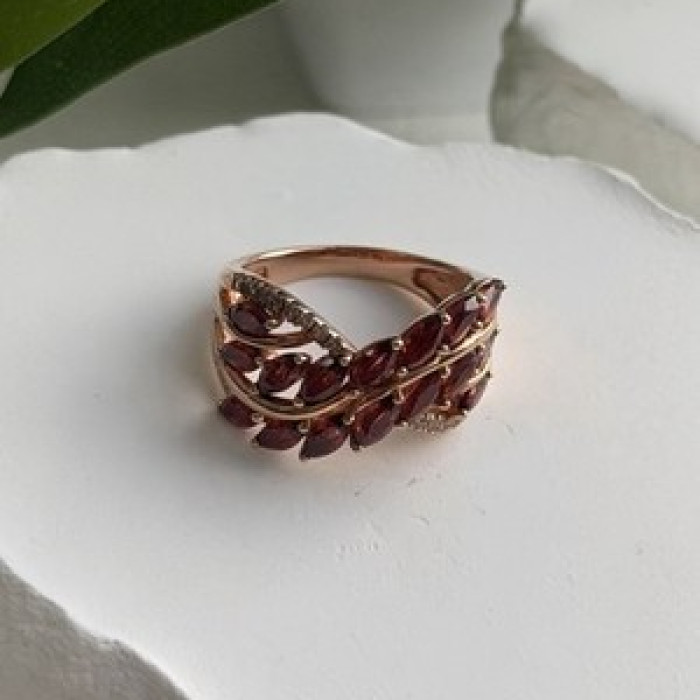 925 Sterling Silver Rose Gold Plated Garnet & Beryl Ring Size 7