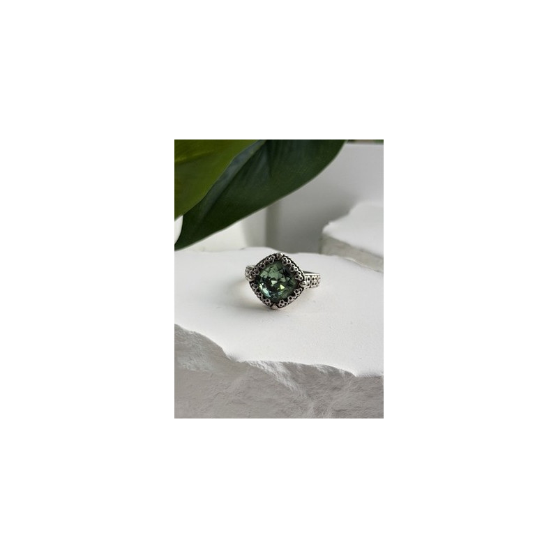 925 Sterling Silver Cushion-Cut Green Peridot Ring Size 5.5