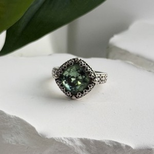 925 Sterling Silver Cushion-Cut Green Peridot Ring Size 5.5