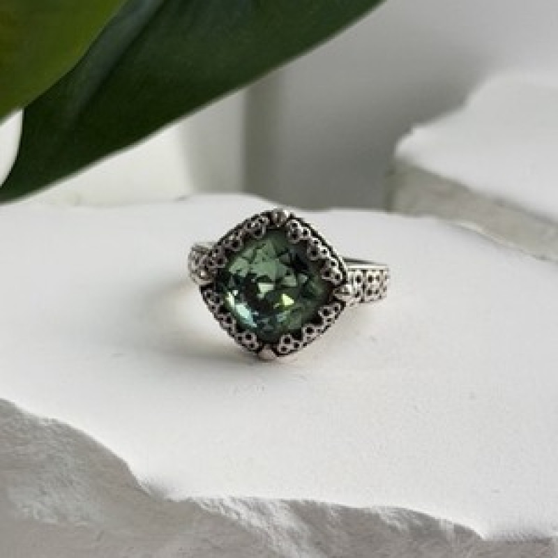 925 Sterling Silver Cushion-Cut Green Peridot Ring Size 5.5