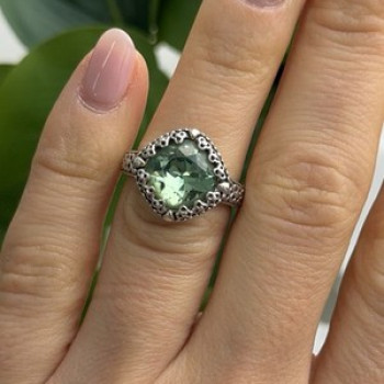 925 Sterling Silver Cushion-Cut Green Peridot Ring Size 5.5