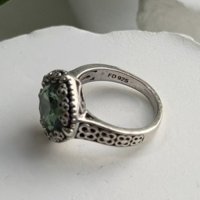 925 Sterling Silver Cushion-Cut Green Peridot Ring Size 5.5