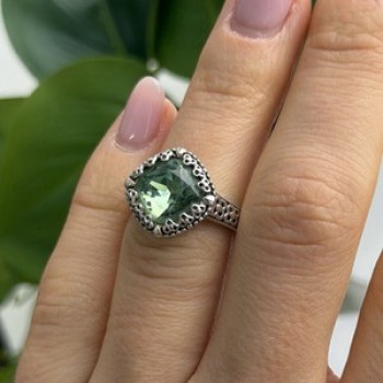 925 Sterling Silver Cushion-Cut Green Peridot Ring Size 5.5