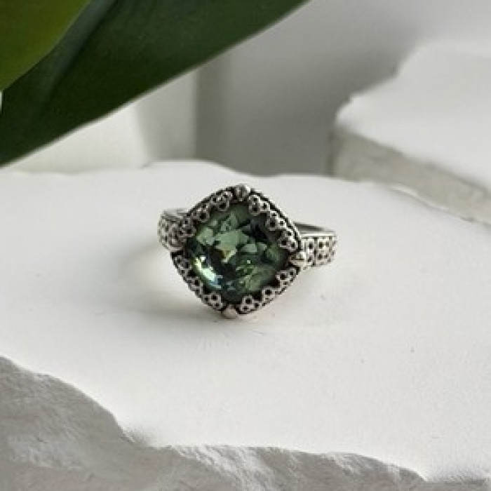 925 Sterling Silver Cushion-Cut Green Peridot Ring Size 5.5