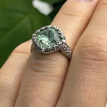 925 Sterling Silver Cushion-Cut Green Peridot Ring Size 5.5