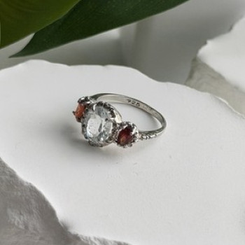925 Sterling Silver Beryl & Garnet Ring Size 6.5