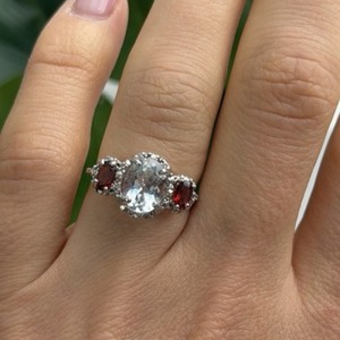 925 Sterling Silver Beryl & Garnet Ring Size 6.5