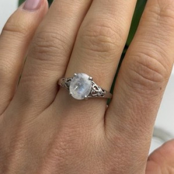 Djoy 925 Sterling Silver Moonstone Ring Size 9