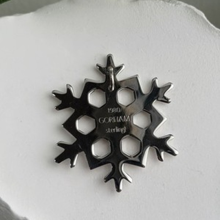 1980 Gorham 925 Sterling Silver Snowflake Pendant