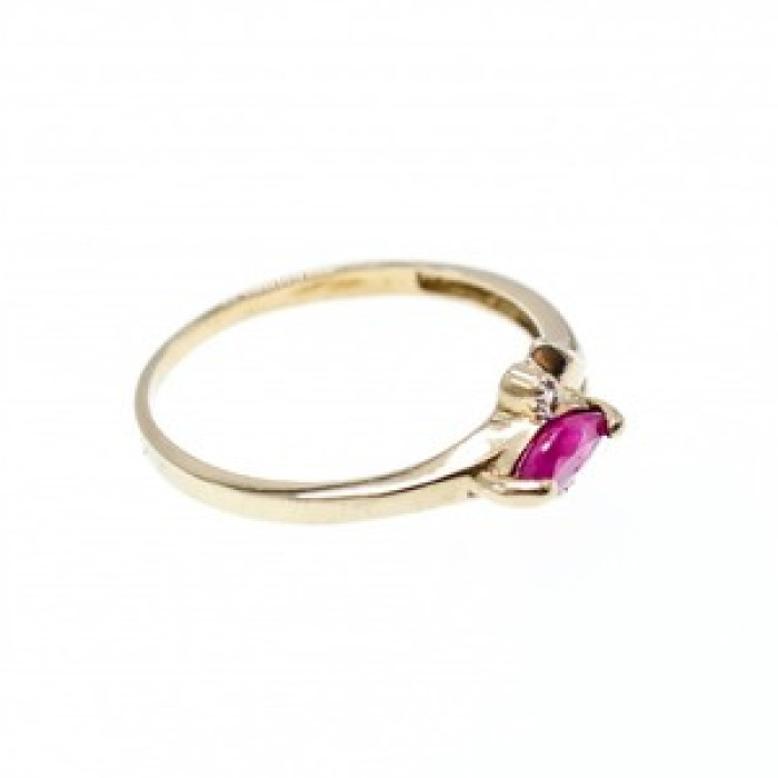 10K Yellow Gold Ruby & Diamonds Ring Size 6.75
