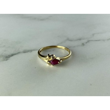 10K YELLOW GOLD RUBY & DIAMONDS RING SIZE 6.75